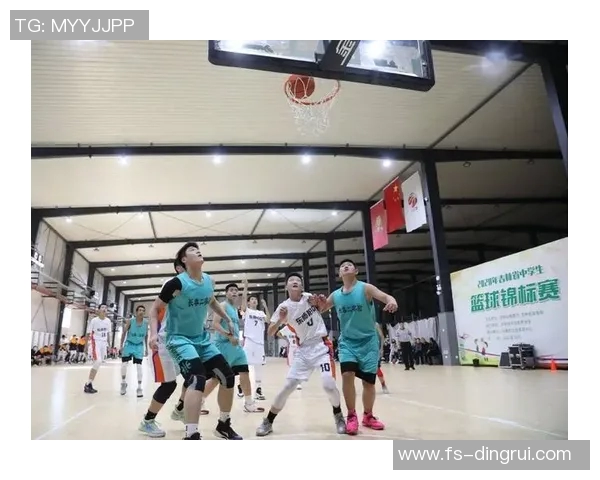 南京篮球队在邀请赛中以84分高居积分榜首位展现强劲实力 南京篮球队在邀请赛中以84分高居积分榜首位展现强劲实力