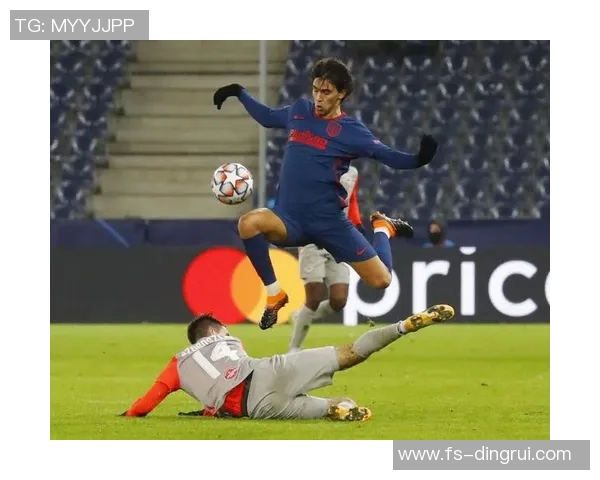 张静回顾羽毛球辉煌历程与欧冠足球的激情碰撞 张静回顾羽毛球辉煌历程与欧冠足球的激情碰撞