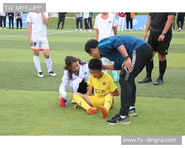 西安足球队比赛经验分析与提升策略研究探讨