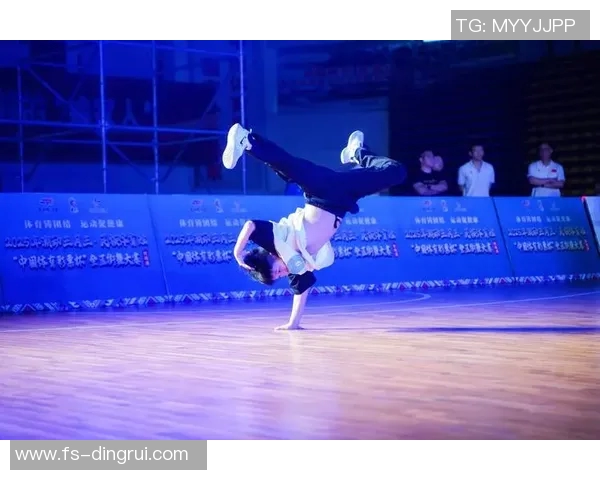 武汉街舞队在世界街舞大赛中以100分稳居积分榜首位实时数据